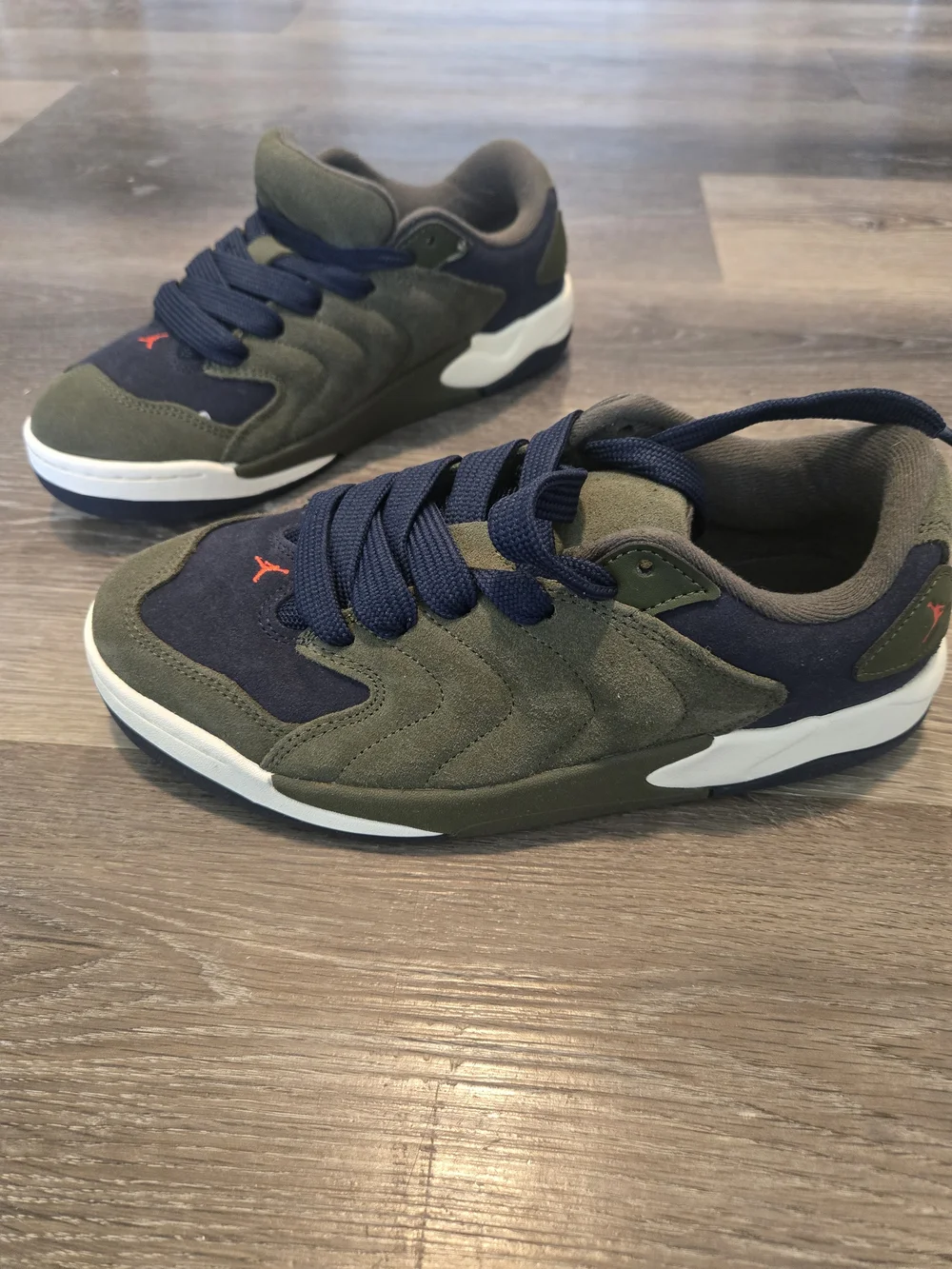 Nike Air Jordan Flight Men’s Size 8.5 Olive Navy Suede NEW